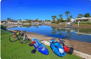 Fabulous Canal-front Unit in Mooloolaba